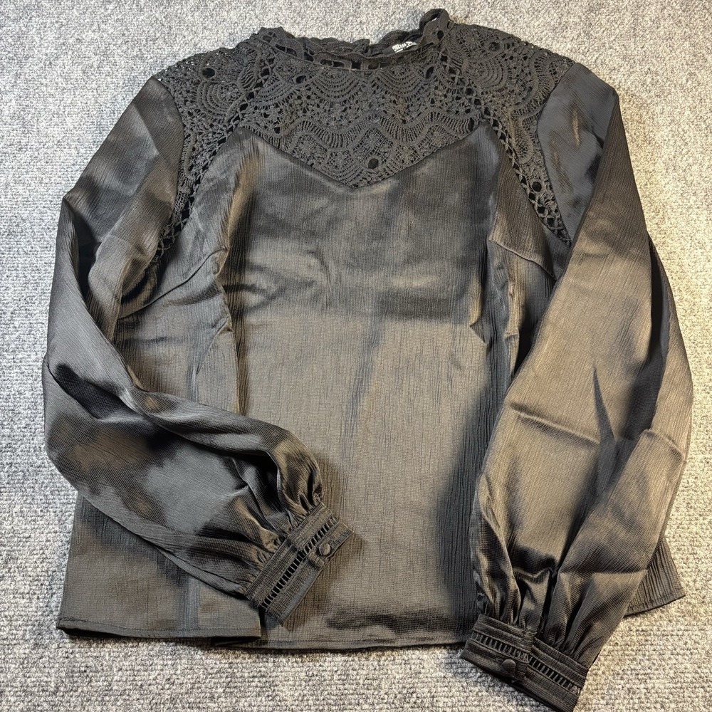 Miss Me Blouse Womens Medium Black Crochet Lace Long Sleeve Boho MT1680L Top